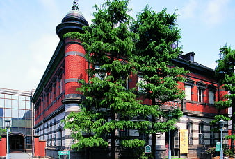 Akarenga Red Brick Folk Museum