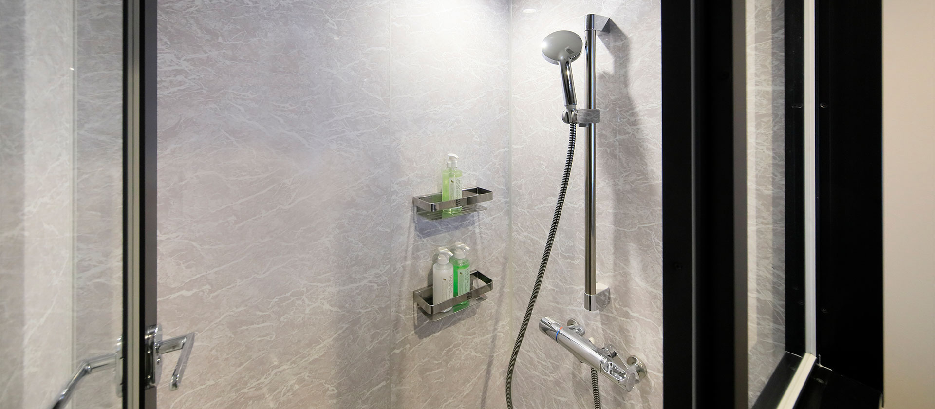 スタンダードダブル+バンクベッド