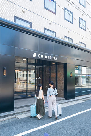 image:Hotel exterior