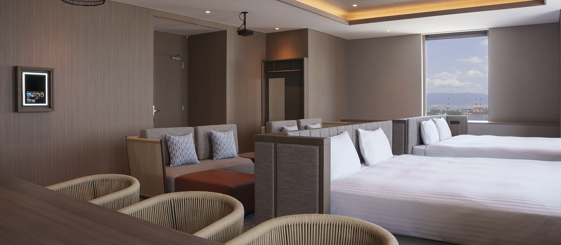 Club Suite Harbor Side