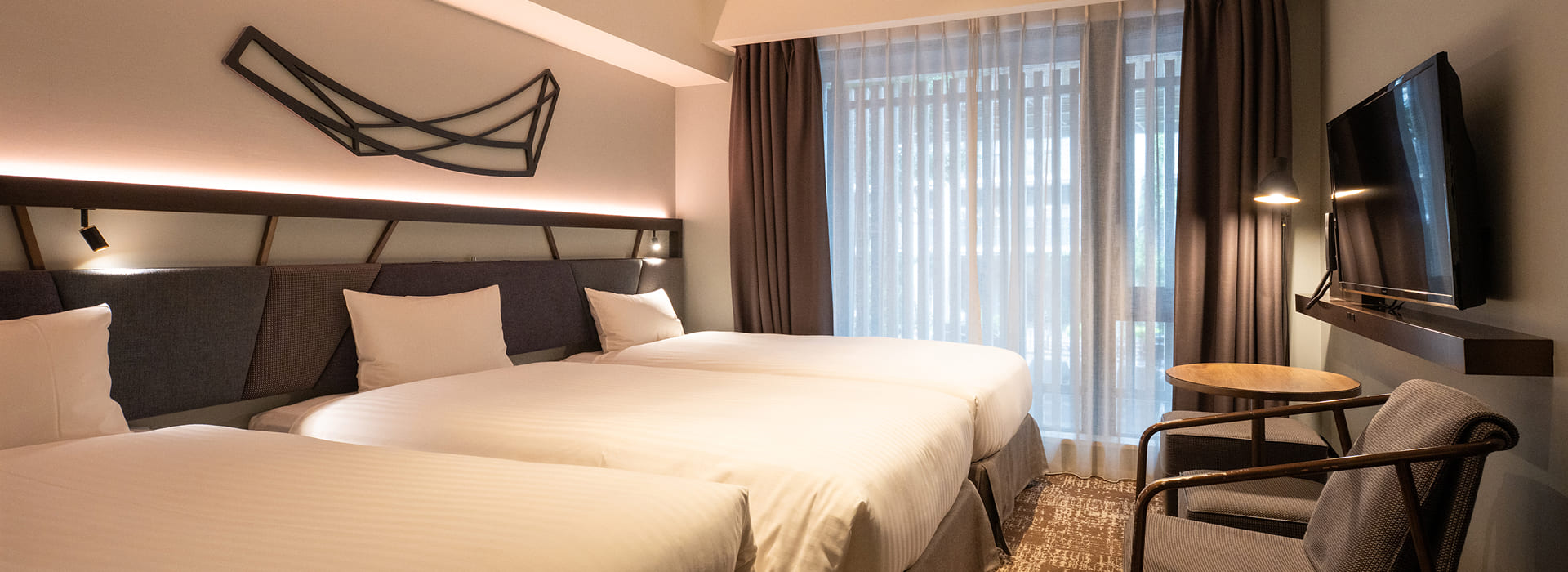 ユニバーサルツイン