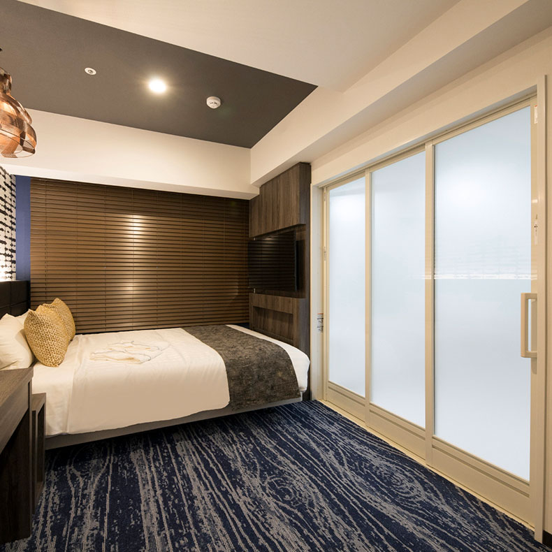 Universal Room